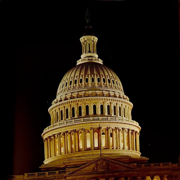 Washington DC Travelers Color Book - Picture 5 of 8